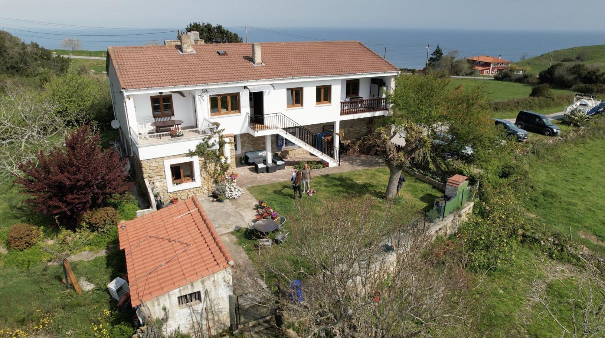 Bed and Breakfast Surf House Sanvi Сан-Висенте-де-ла-Баркера Экстерьер фото